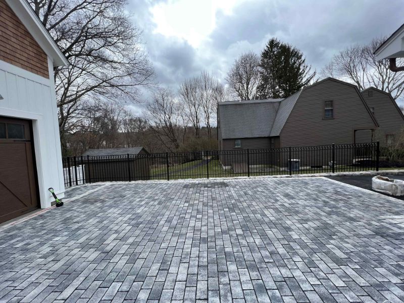 Aluminum Fence Vs Wrought Iron