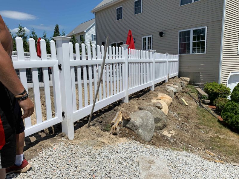 Average Price for a Vinyl Fence